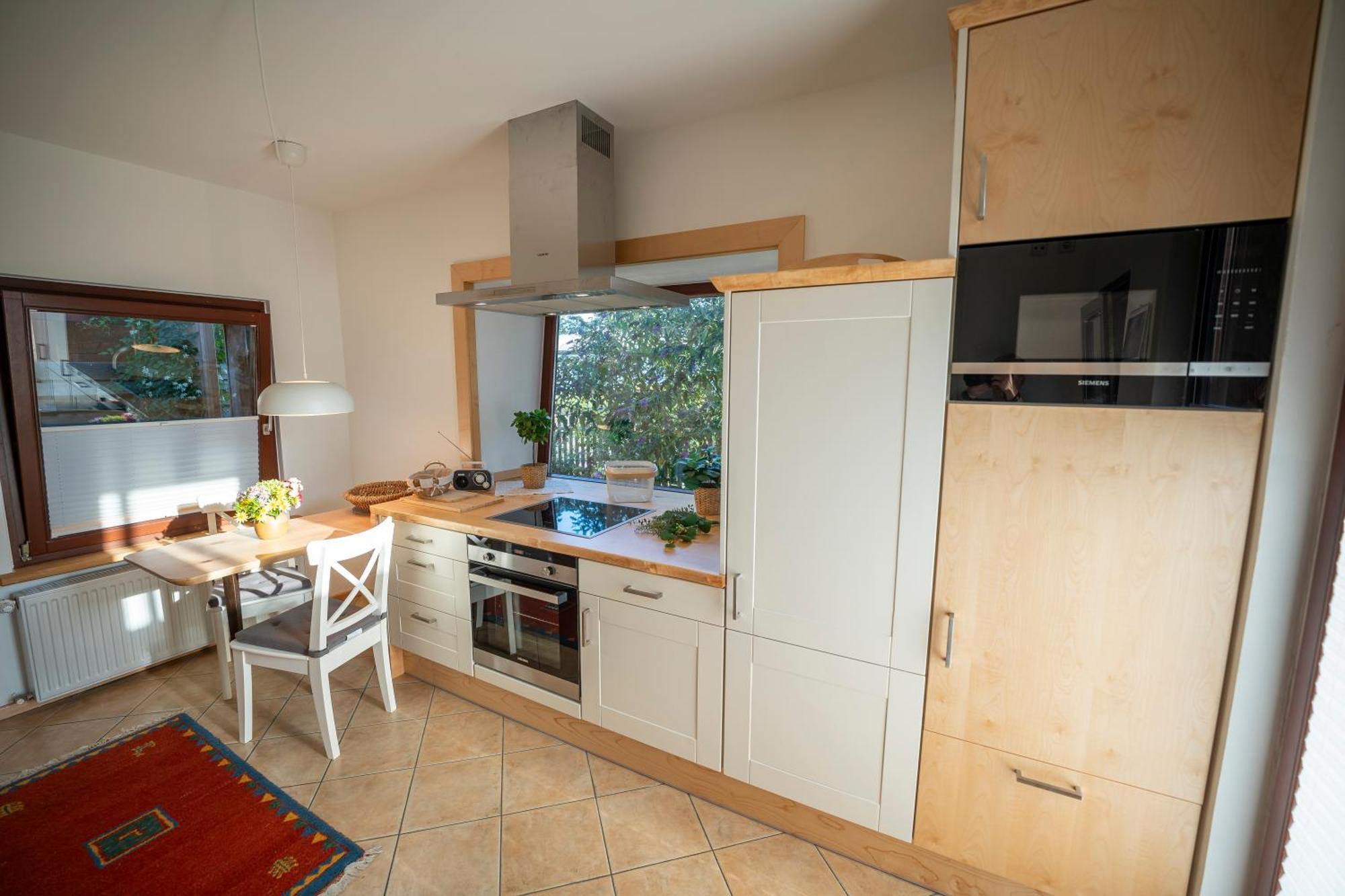Haus Unterm Mammutbaum - Elberadweg Lägenhet Magdeburg Exteriör bild