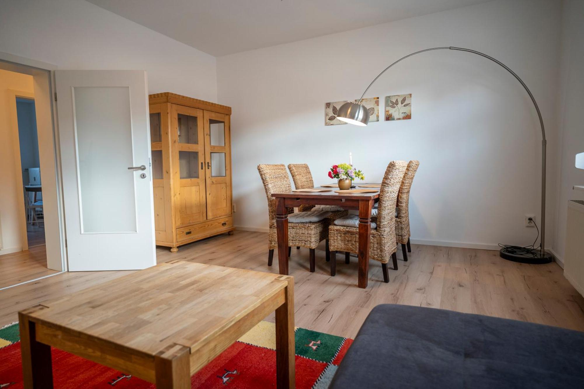 Haus Unterm Mammutbaum - Elberadweg Lägenhet Magdeburg Exteriör bild